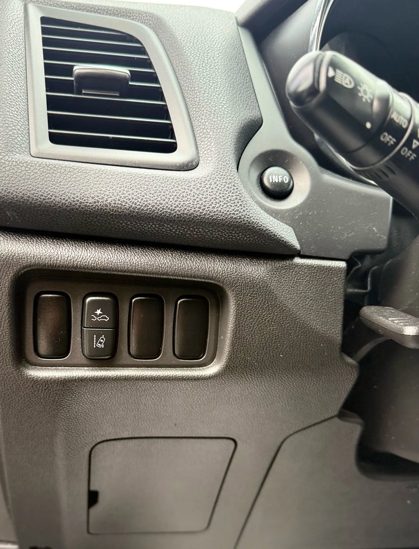 Used 2022 Mitsubishi Outlander Sport ES FWD image 22