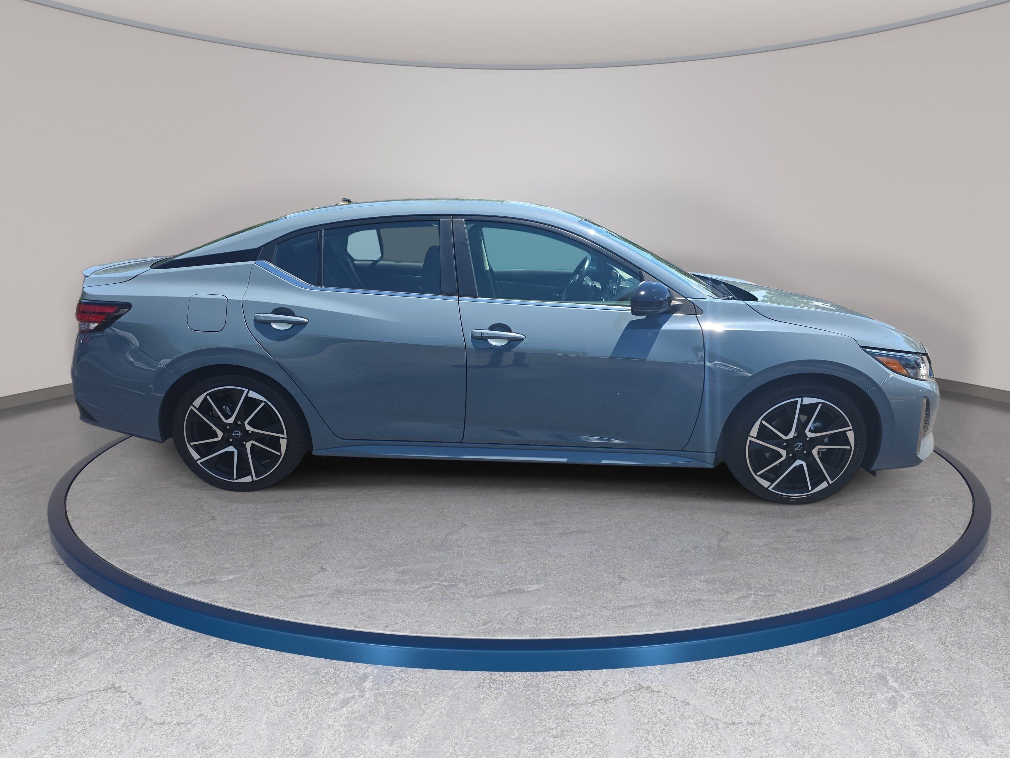 Used 2024 Nissan Sentra SR FWD image 4