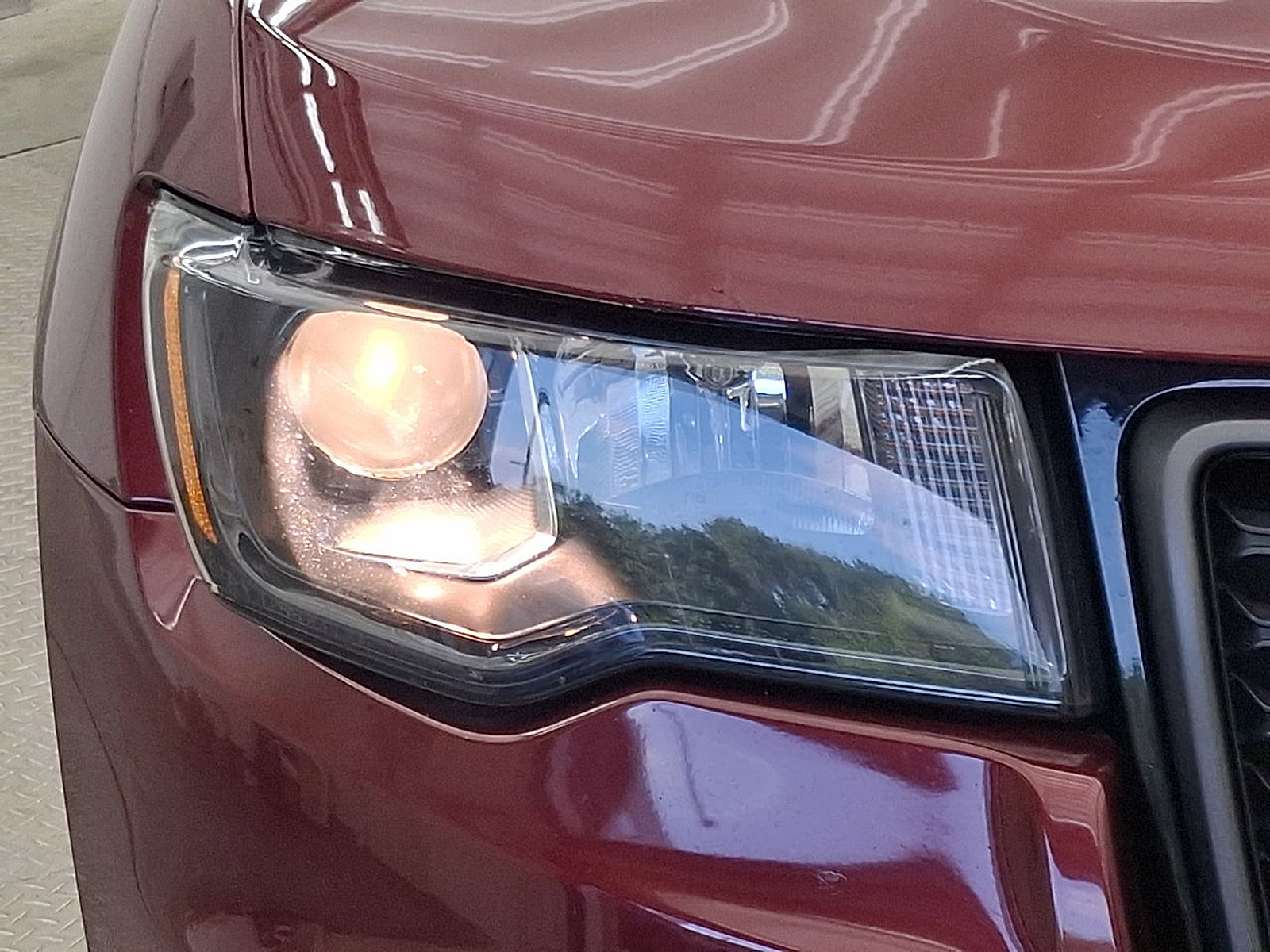 Used 2019 Jeep Grand Cherokee Trailhawk AWD/4WD image 28