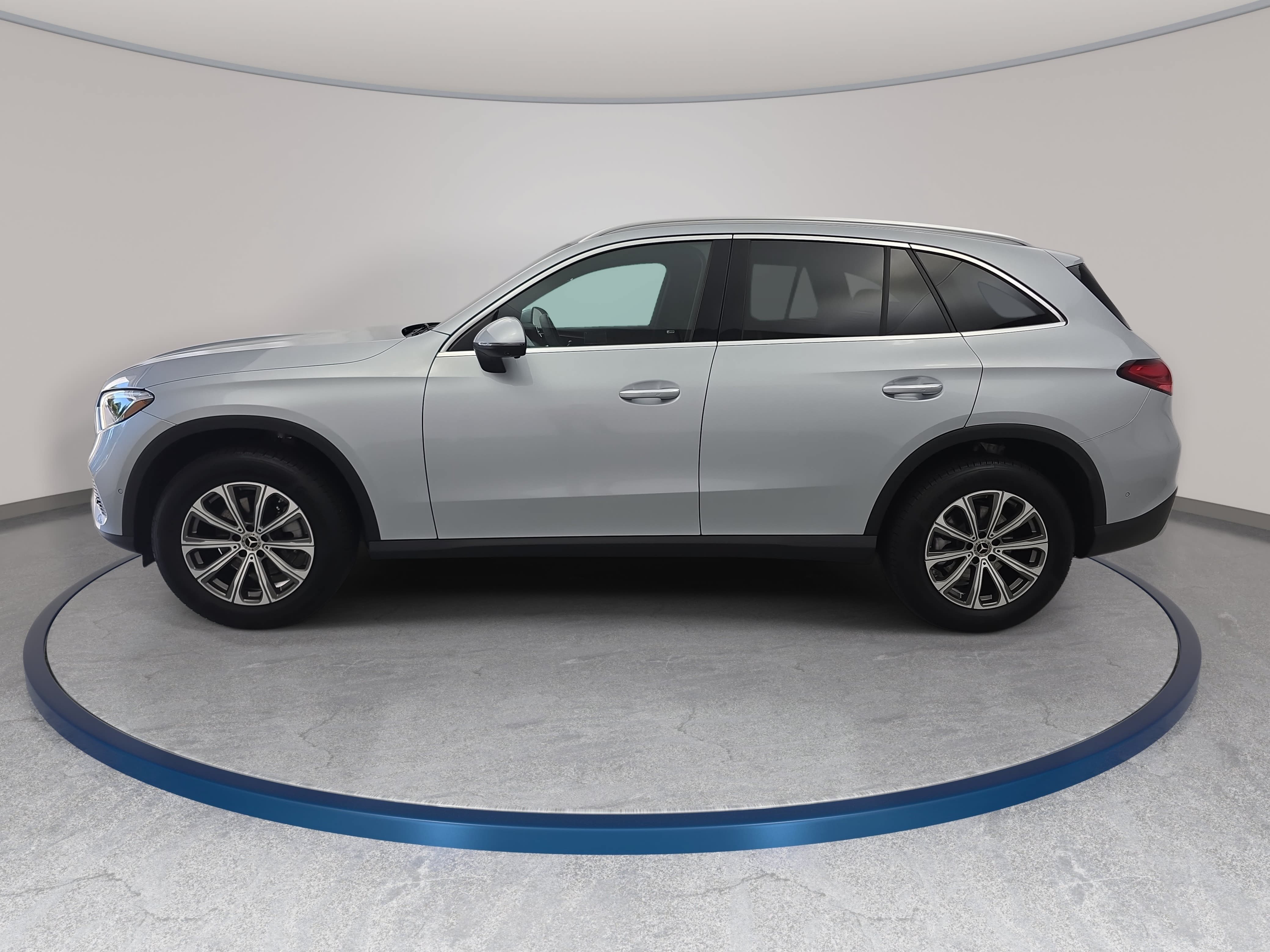 Certified 2026 Mercedes-Benz GLC 300 image 8