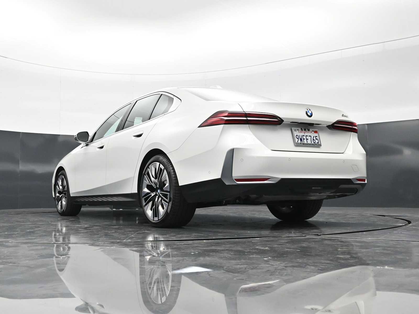 Used 2026 BMW 530i RWD image 30