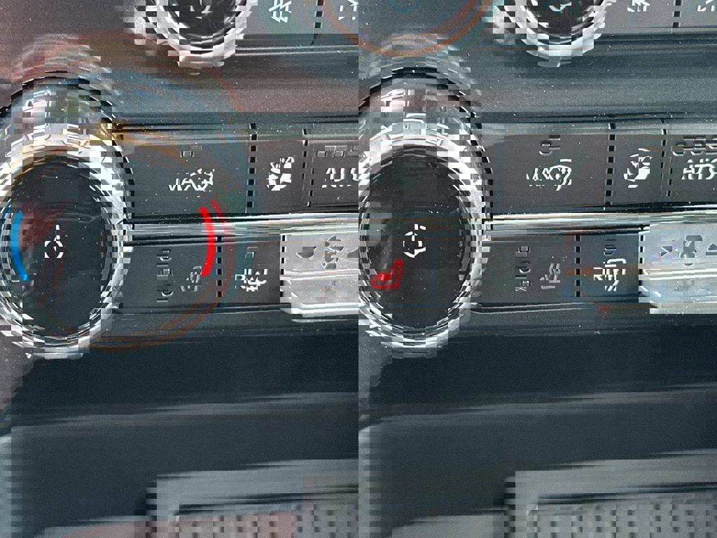 New 2025 Ford F150 XLT w/ Equipment Group 303A High image 24