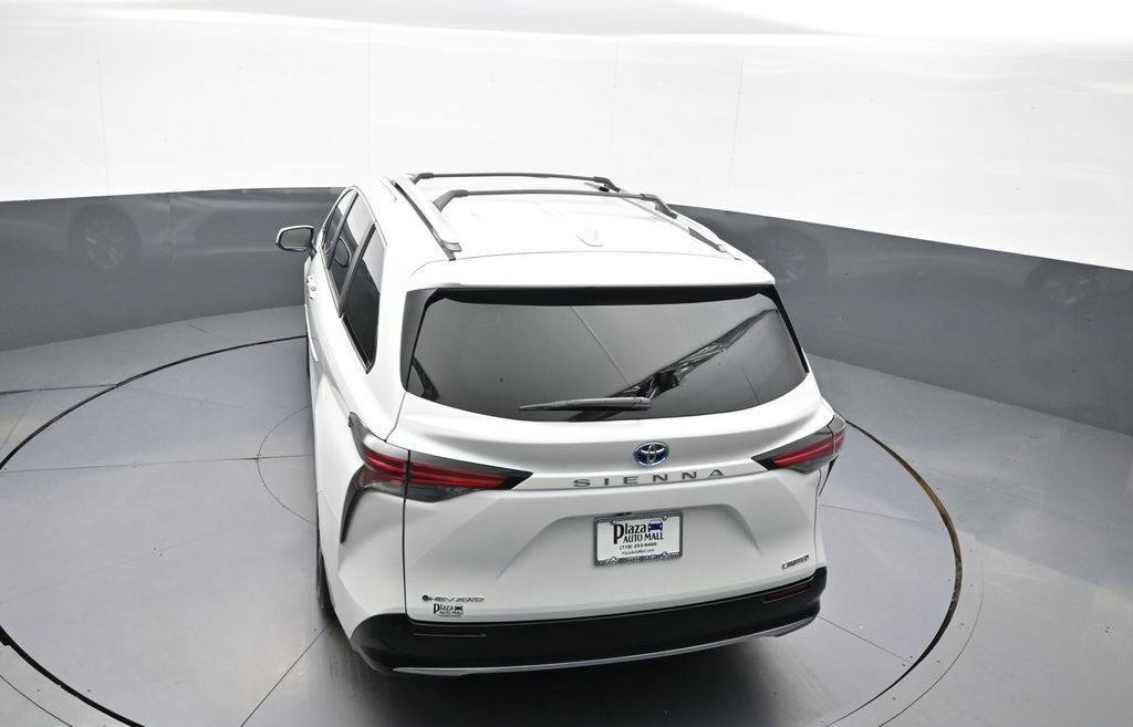 Certified 2025 Toyota Sienna Limited AWD/4WD image 41