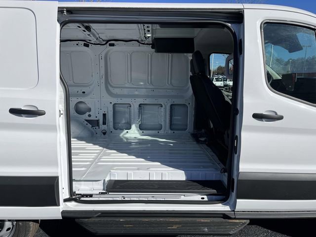 New 2026 Ford Transit 150 Low Roof RWD image 19