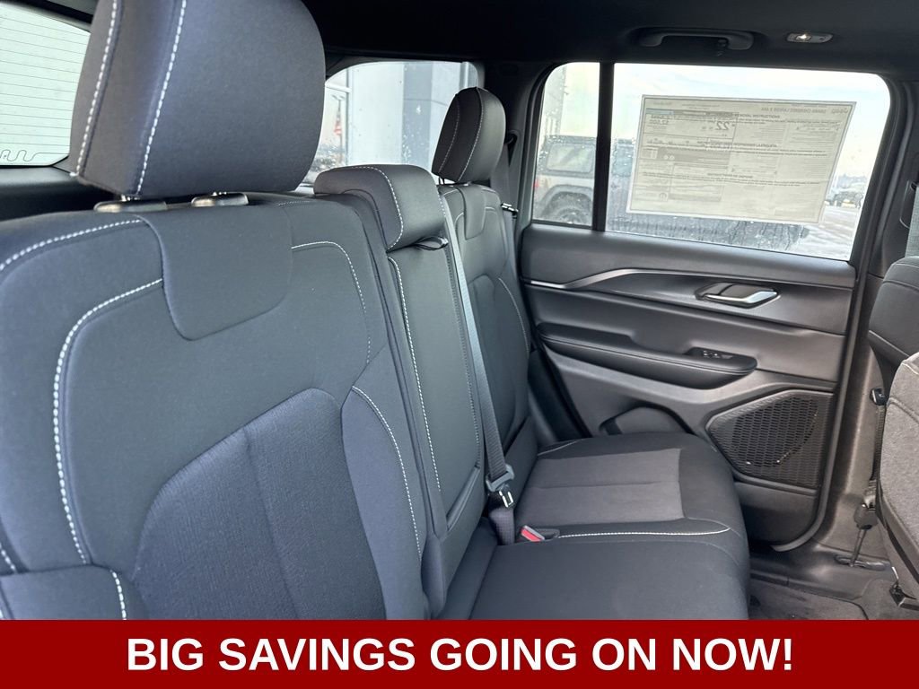 New 2025 Jeep Grand Cherokee Laredo X image 44