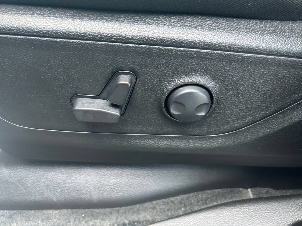 Certified 2023 RAM 1500 Big Horn AWD/4WD image 13
