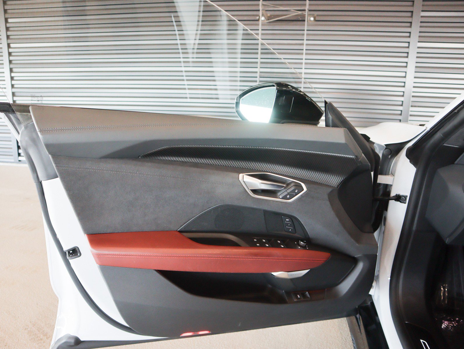 Used 2024 Audi RS e-tron GT AWD/4WD image 27