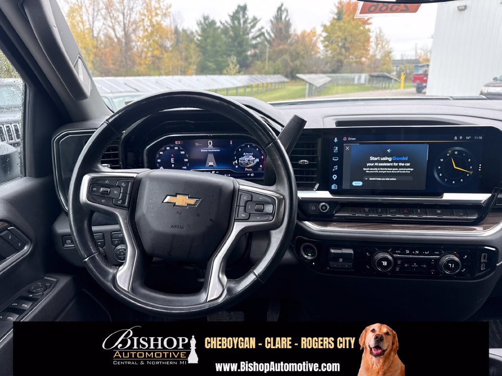 Used 2025 Chevrolet Silverado 2500 LT w/ Convenience Package AWD/4WD image 16