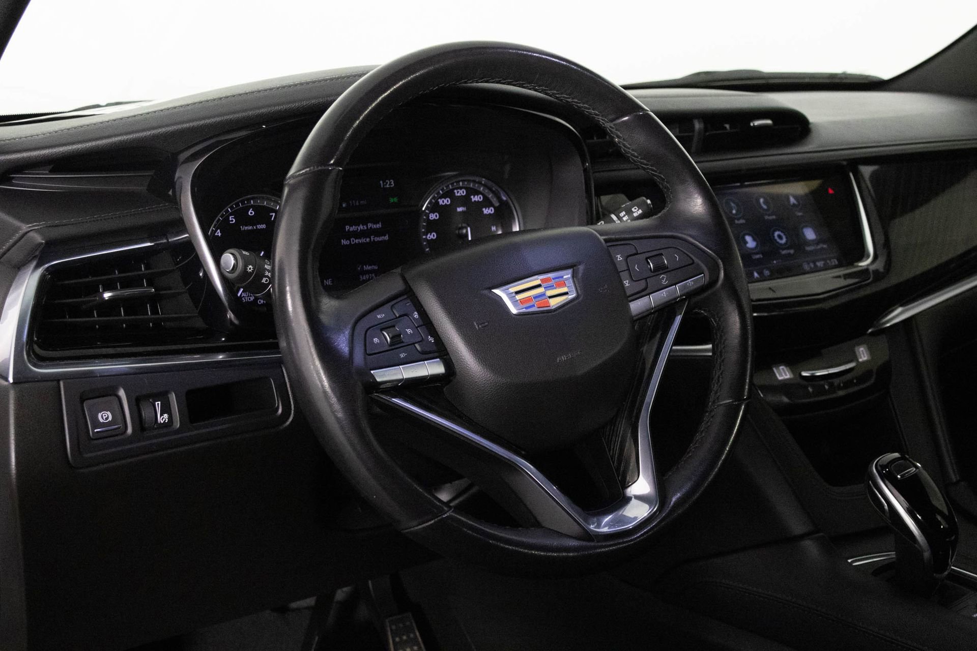 Used 2021 Cadillac XT6 Premium Luxury image 34