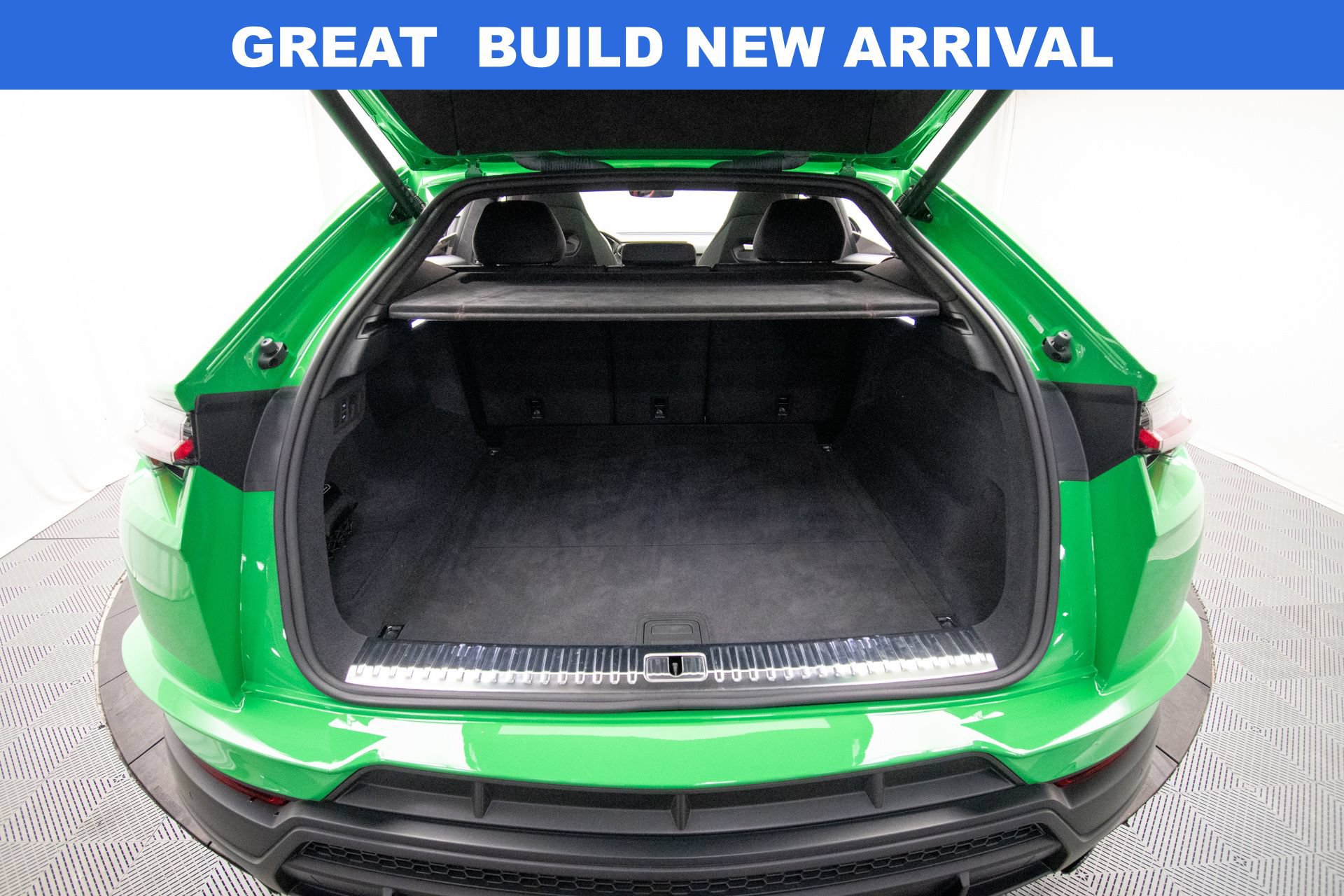 Used 2023 Lamborghini Urus S AWD/4WD image 44
