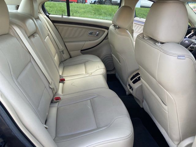 Used 2018 Ford Taurus Limited image 15