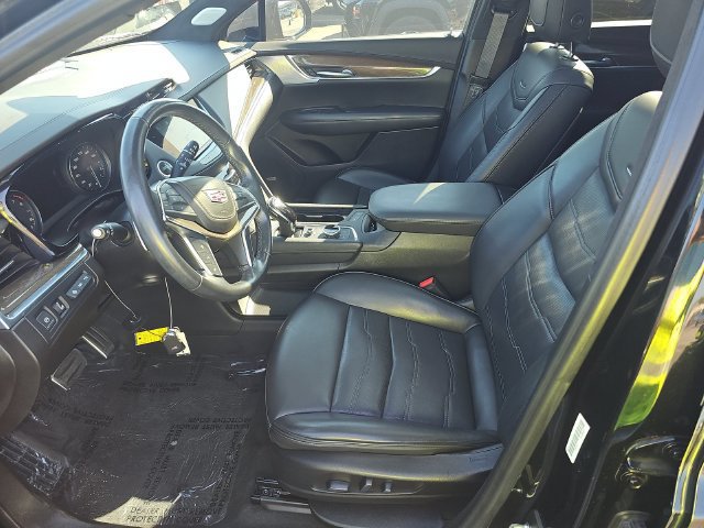 Used 2022 Cadillac XT5 Sportv w/ Platinum Package AWD/4WD image 5