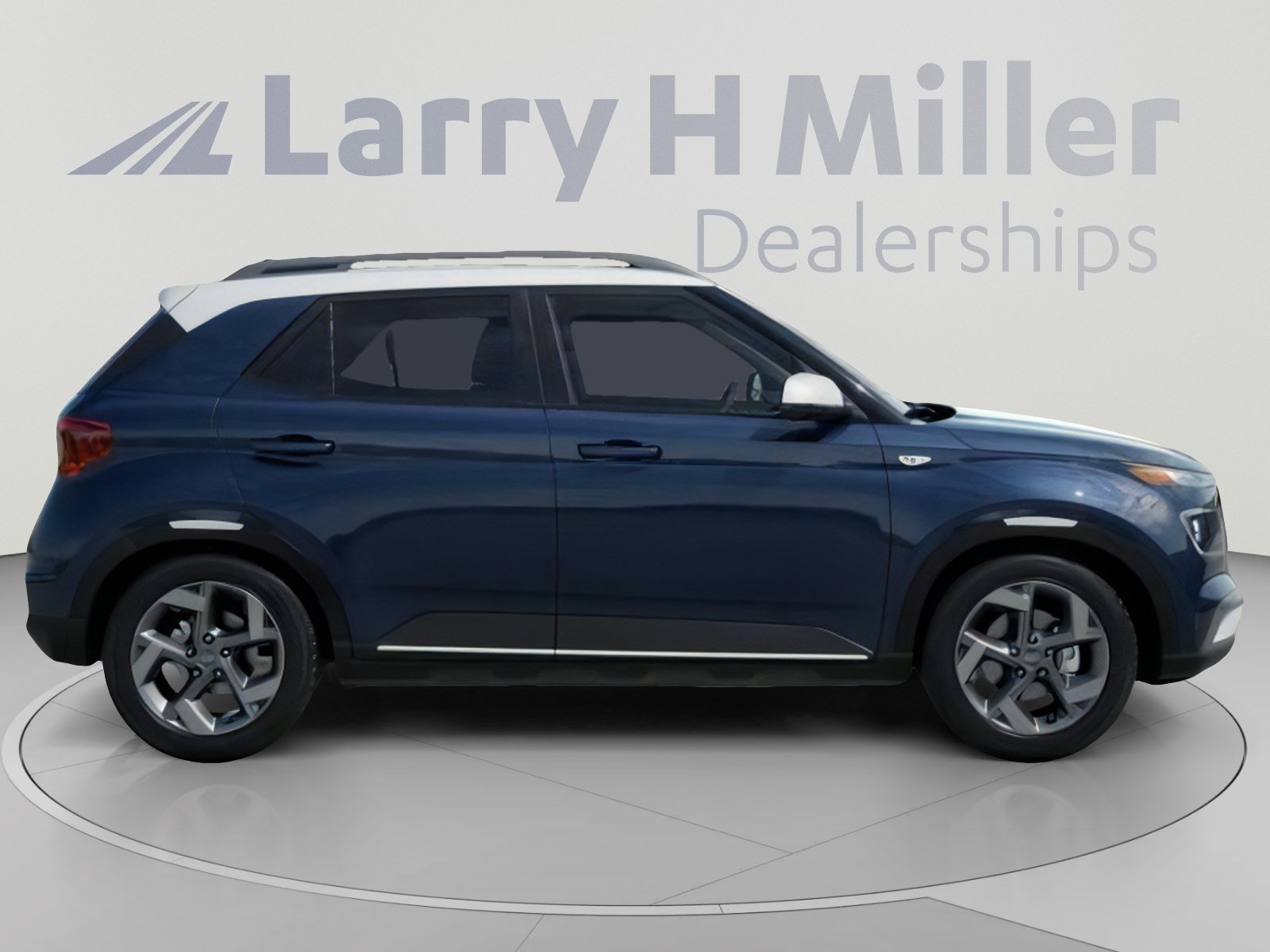 New 2026 Hyundai Venue SEL FWD image 7