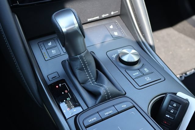 Used 2025 Lexus IS 350 F Sport RWD image 13