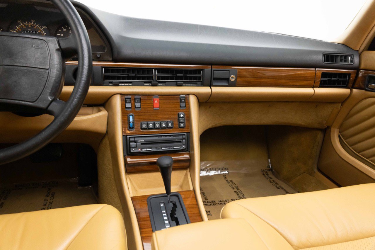 Used 1991 Mercedes-Benz 350 SD image 16