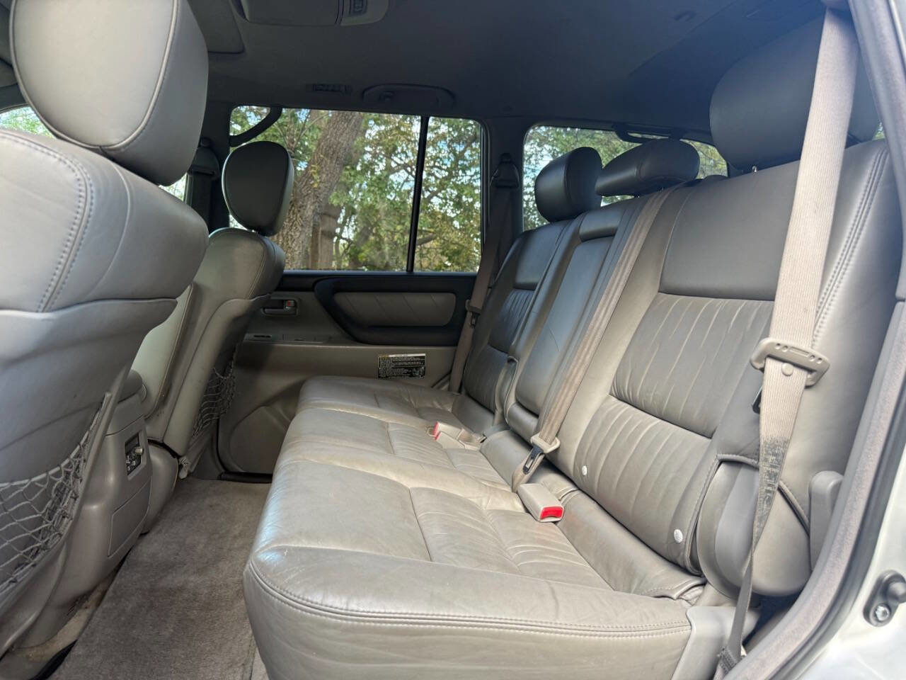 Used 2006 Toyota Land Cruiser image 40