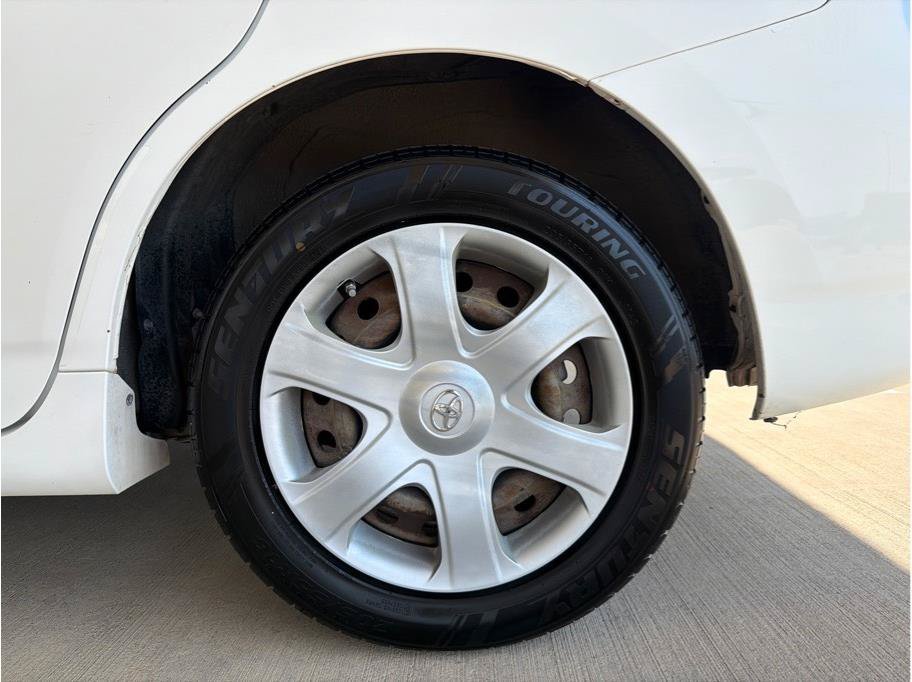 Used 2009 Toyota Matrix FWD image 26