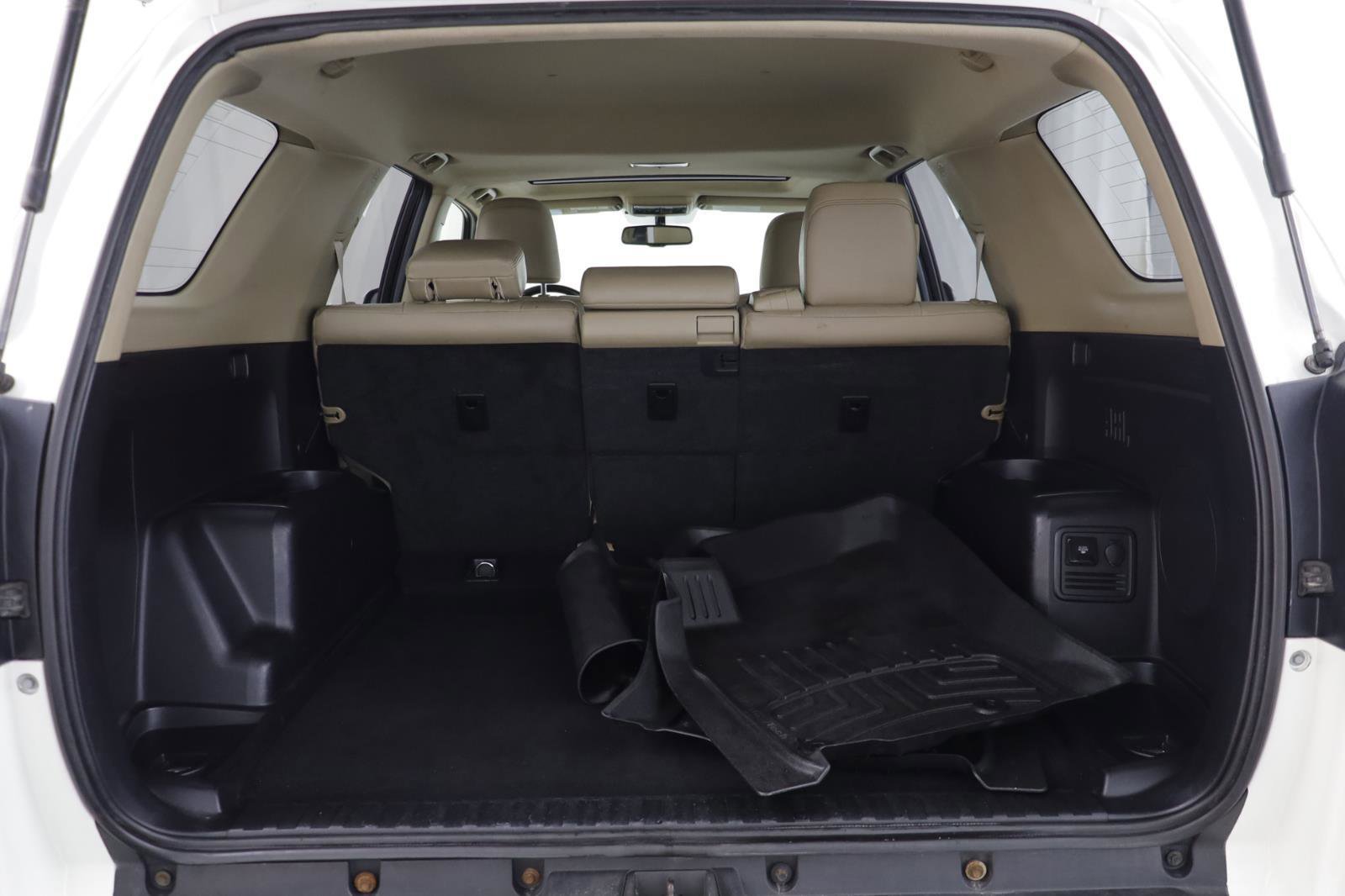 Used 2014 Toyota 4Runner Limited image 18