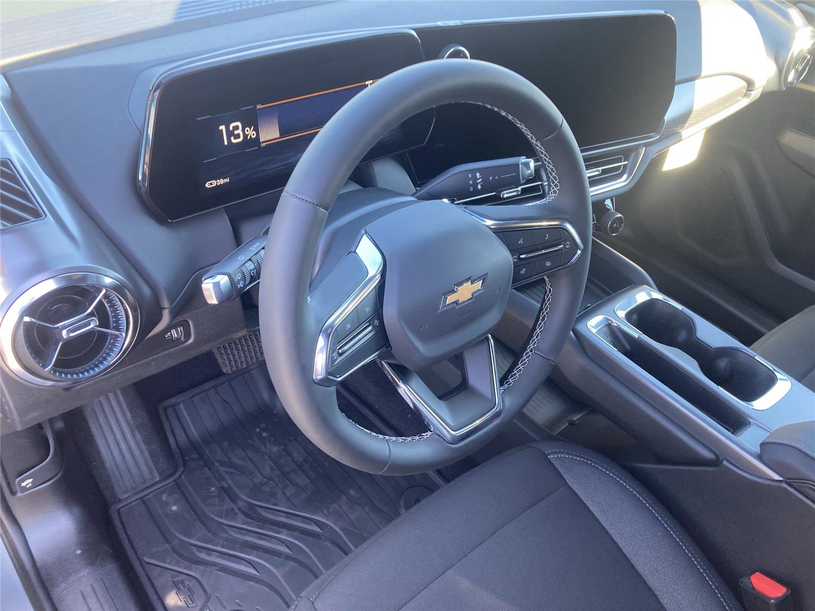 New 2026 Chevrolet Equinox EV LT image 21