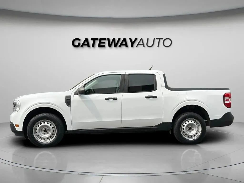 Used 2022 Ford Maverick XL image 2