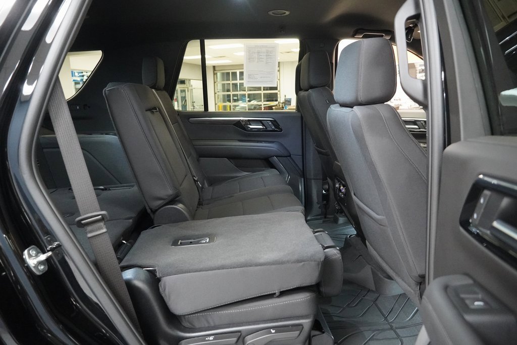 Certified 2025 Chevrolet Tahoe LS image 32