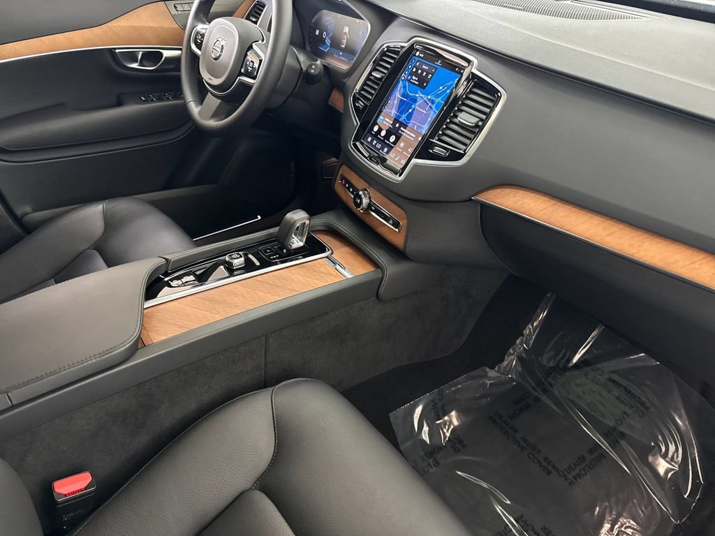 Certified 2023 Volvo XC90 B6 Plus w/ Protection Package Premier AWD/4WD image 16