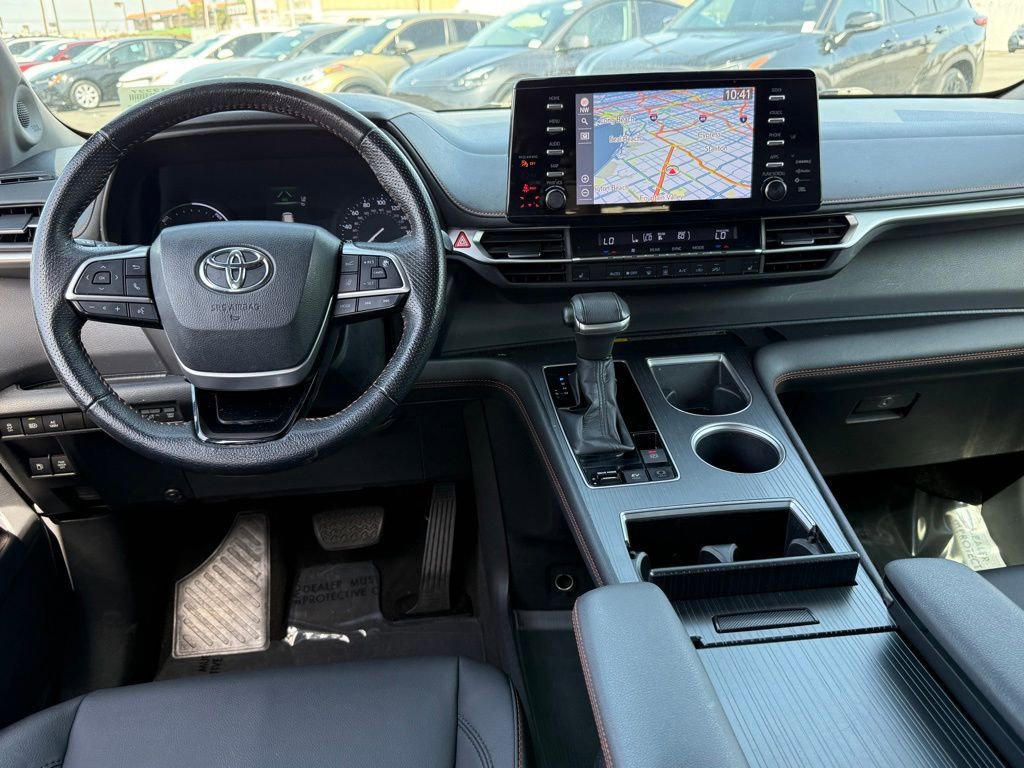 Certified 2021 Toyota Sienna XSE w/ XSE Plus Package FWD image 32