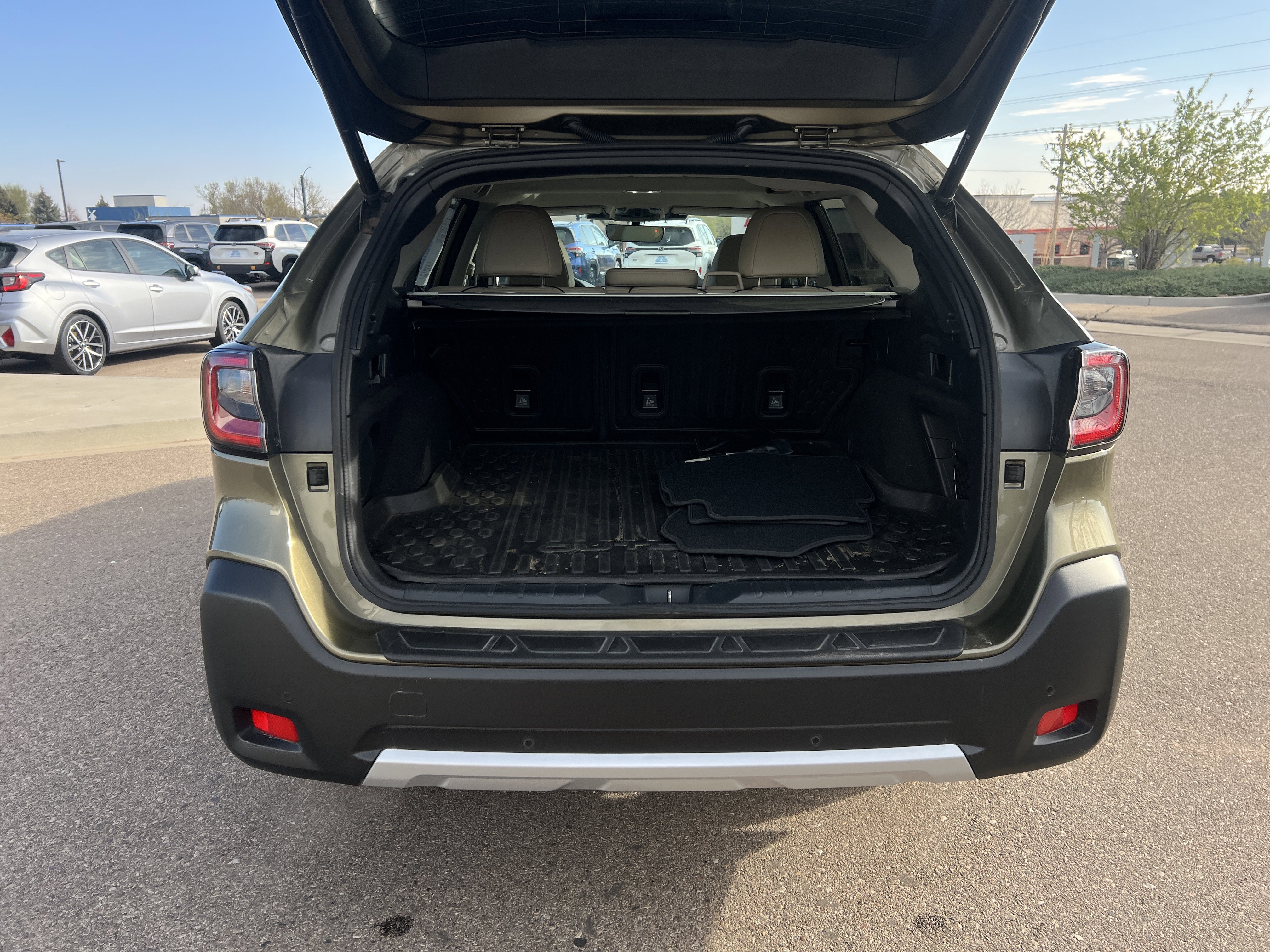 Used 2024 Subaru Outback Limited XT w/ Popular Package #2 image 19