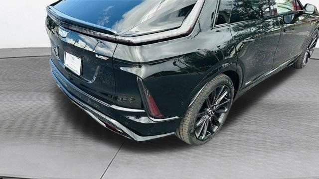 New 2026 Cadillac Lyriq V image 11