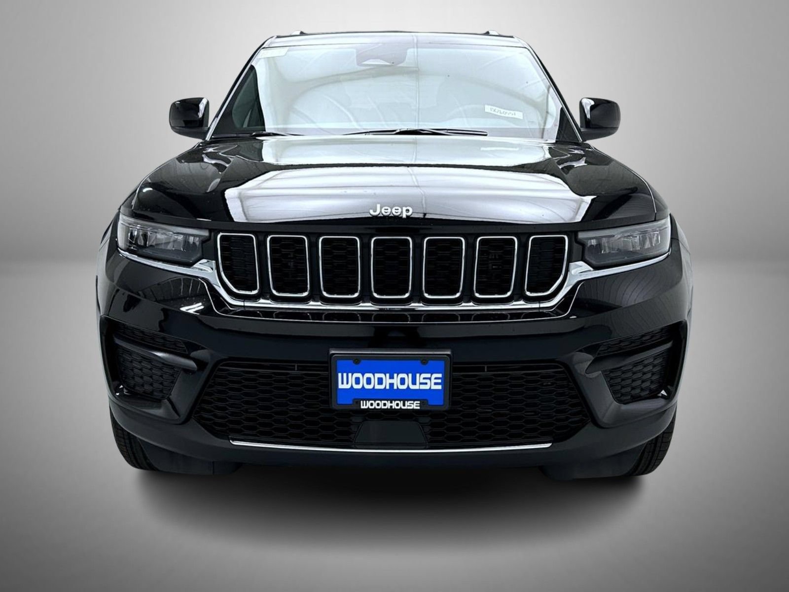 New 2026 Jeep Grand Cherokee Laredo X AWD/4WD image 2