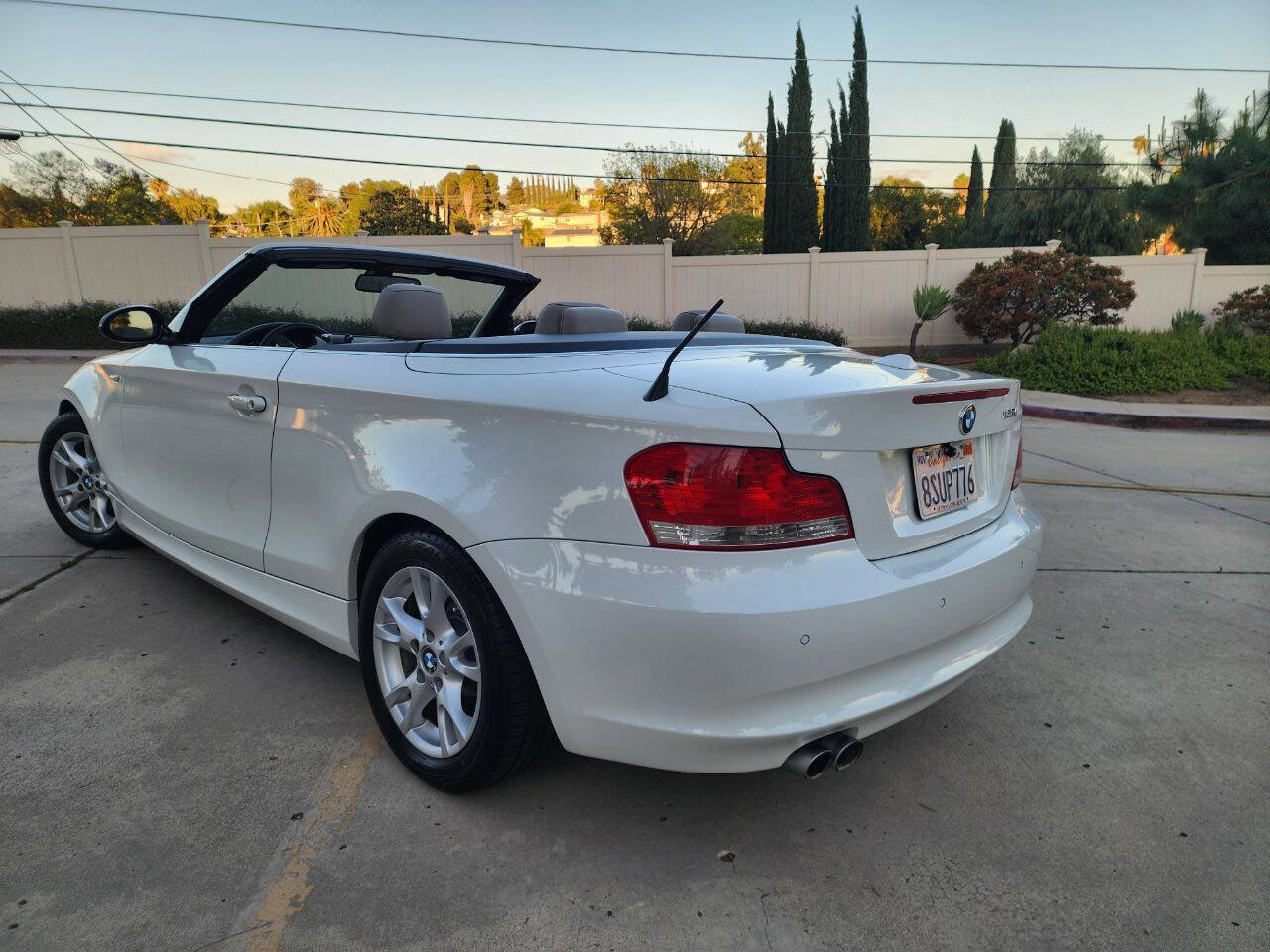 Used 2008 BMW 128i Convertible image 32