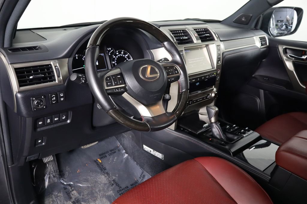 Used 2021 Lexus GX 460 Luxury w/ Accessory Package AWD/4WD image 29