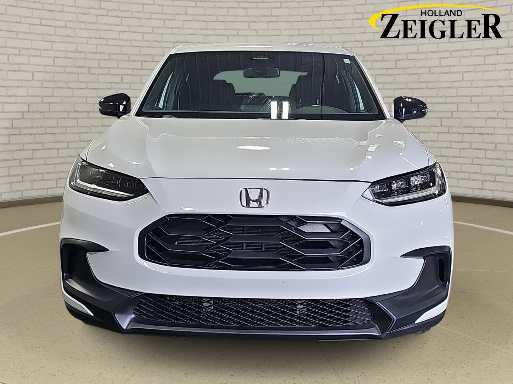 Used 2024 Honda HR-V Sport image 2