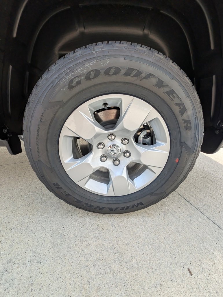 New 2026 RAM 1500 4x4 Crew Cab image 47