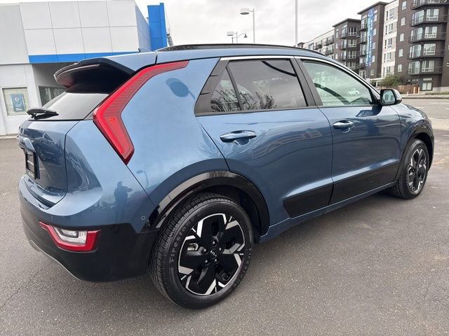 Certified 2023 Kia Niro Wave w/ Wave Preserve Package FWD image 6