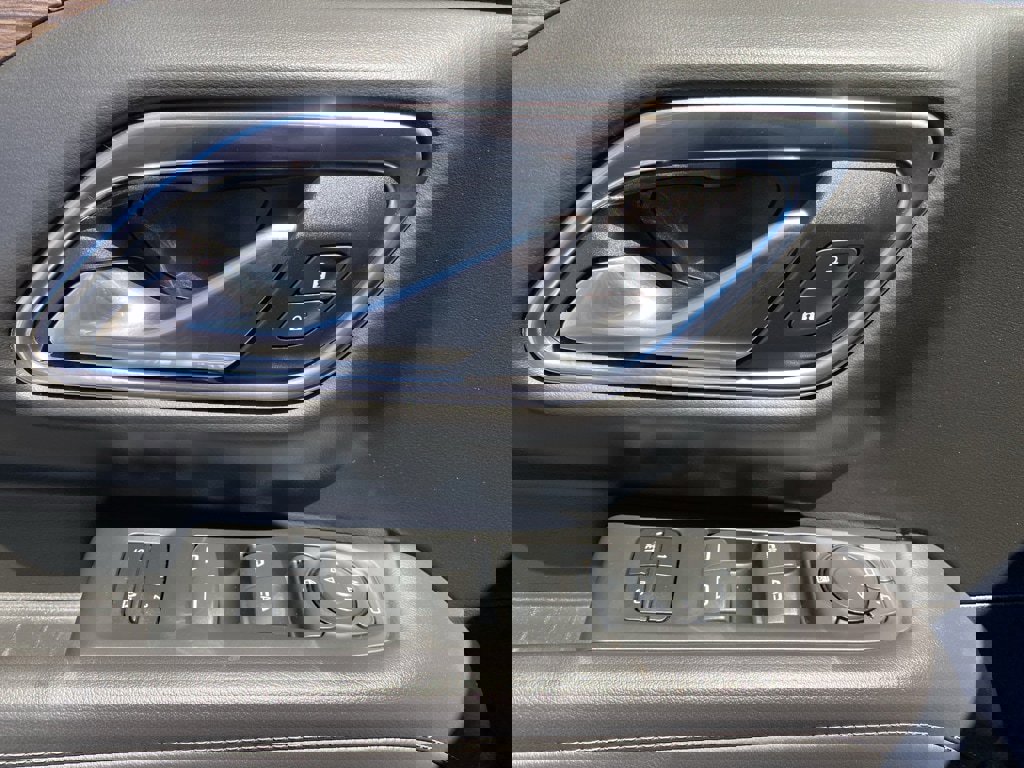 Used 2021 Chevrolet Tahoe LT image 26