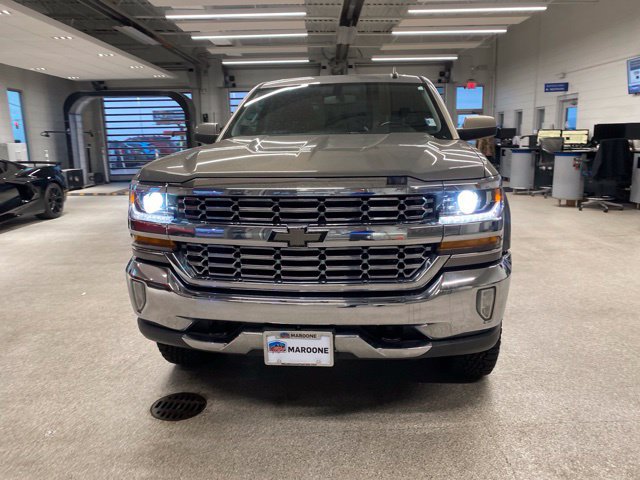 Used 2017 Chevrolet Silverado 1500 LT w/ All Star Edition RWD image 2
