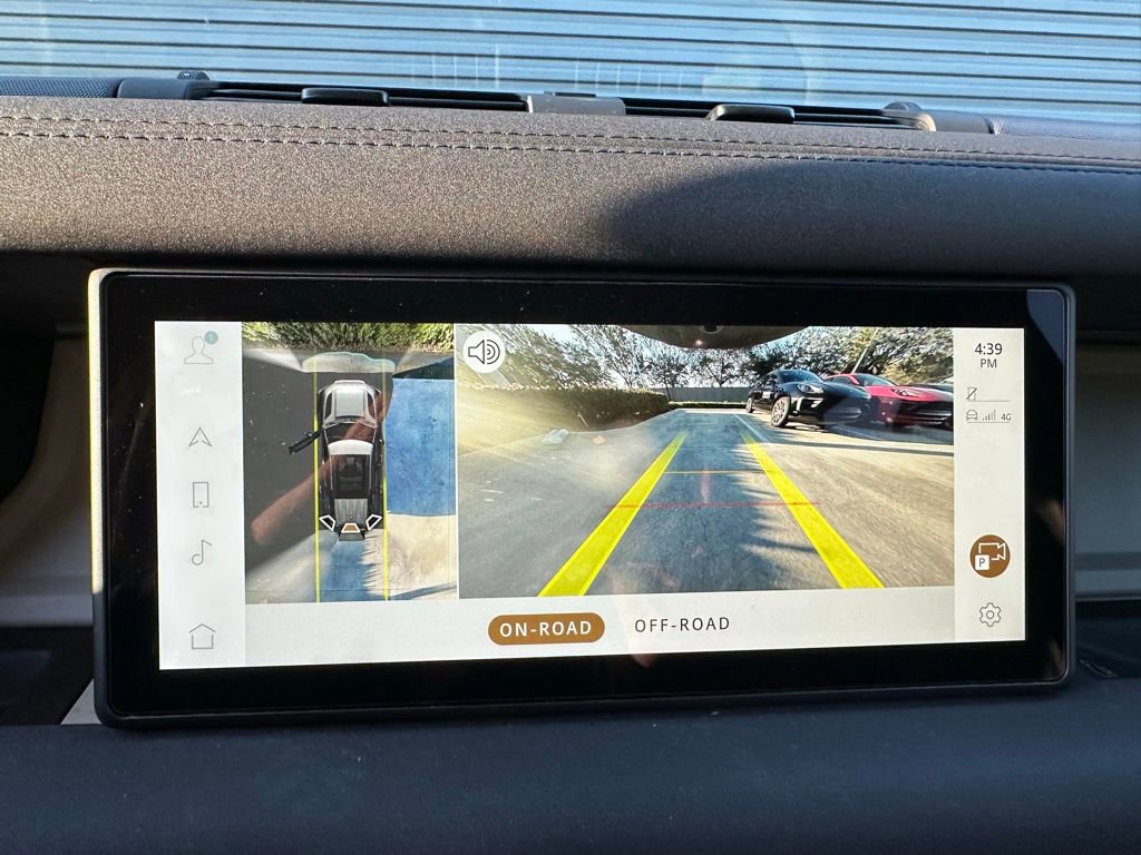 Used 2023 Land Rover Defender 110 S image 28