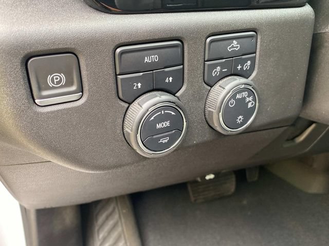 Used 2023 Chevrolet Silverado 1500 LT AWD/4WD image 16
