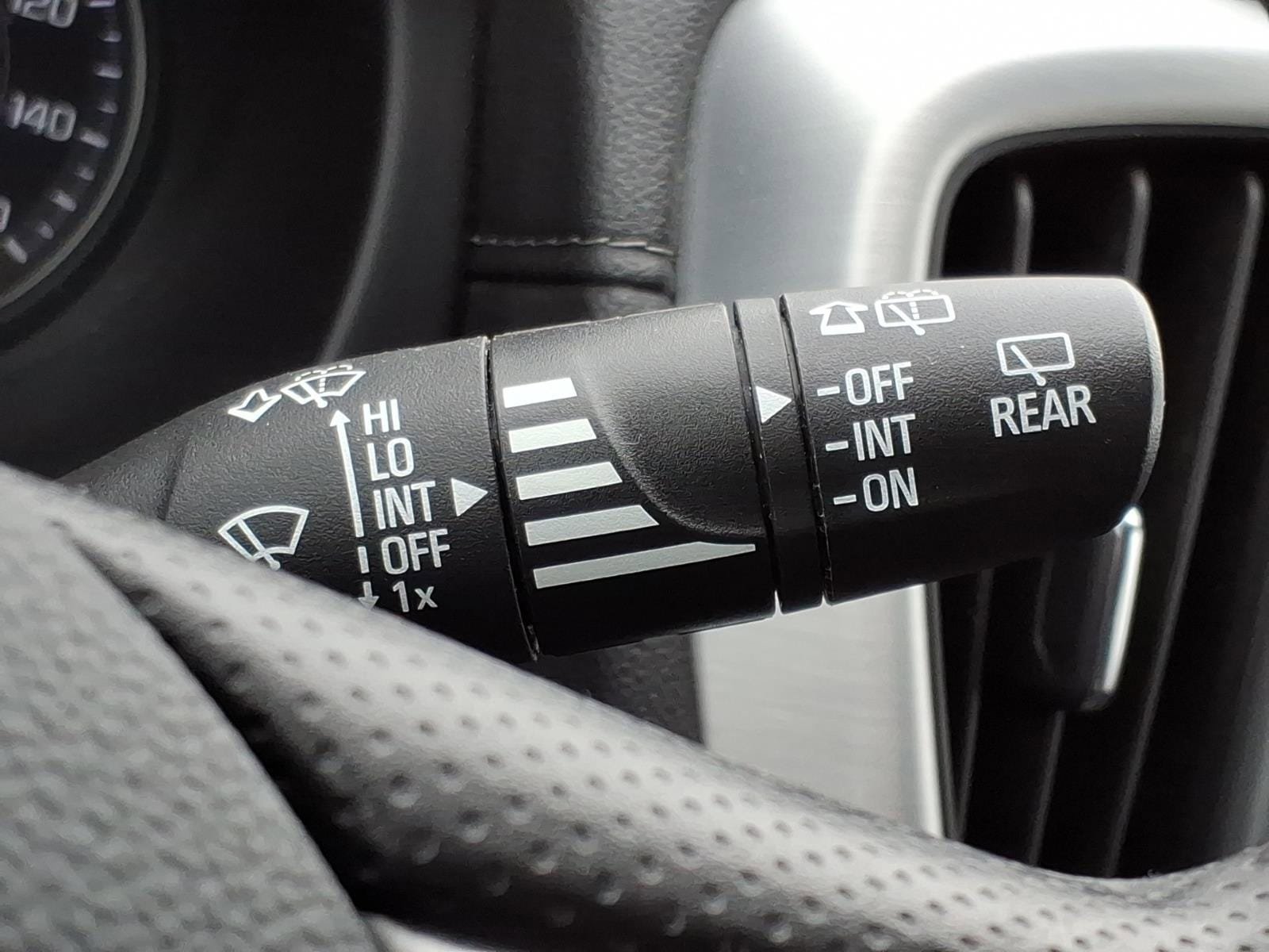 Used 2024 GMC Terrain SLE image 18