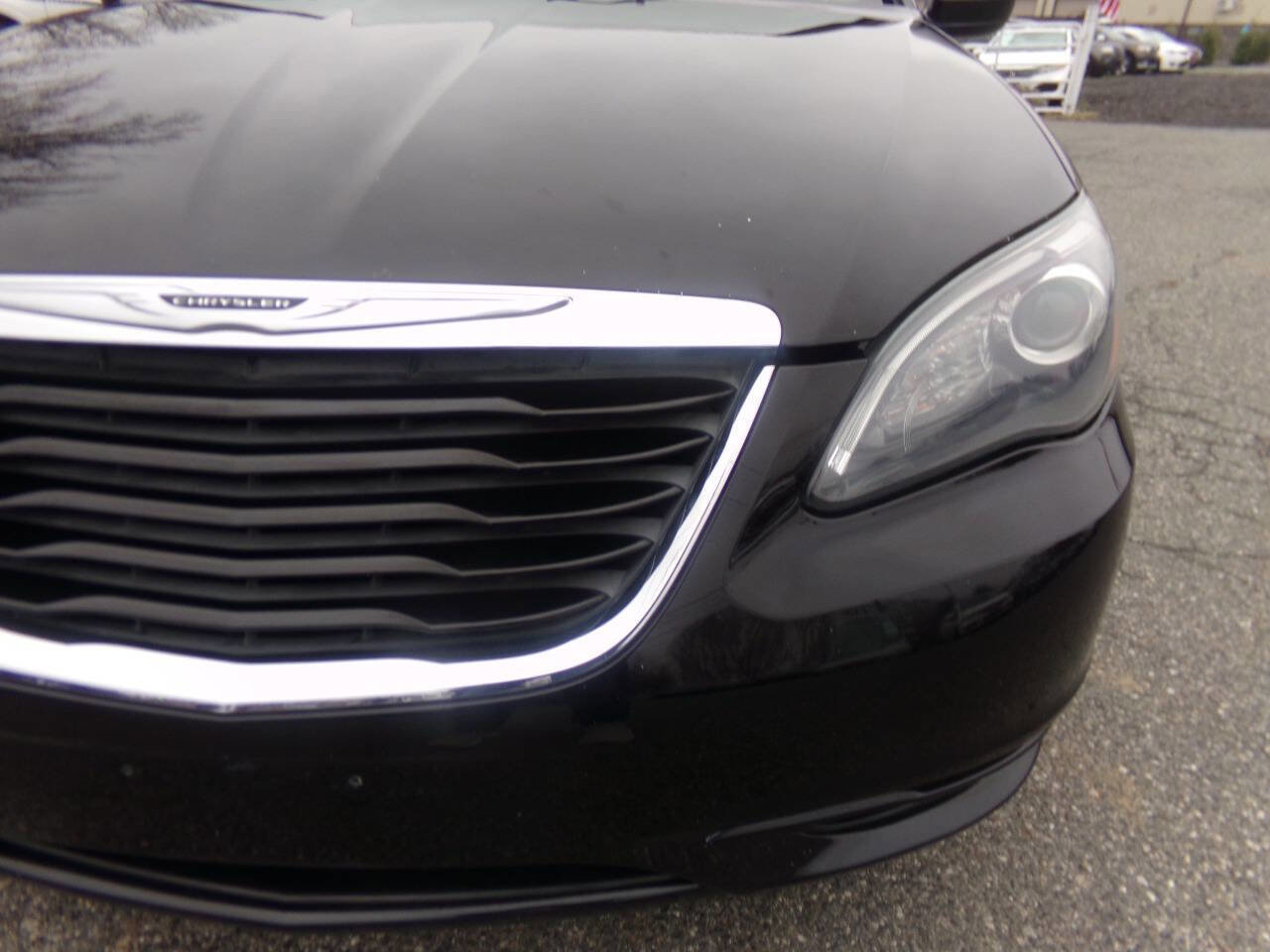 Used 2014 Chrysler 200 Limited w/ Sun/Sound Group FWD image 3