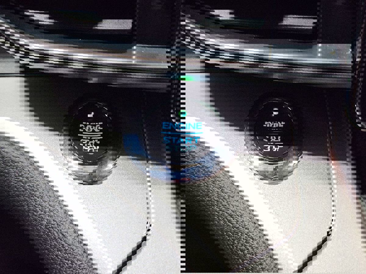 Used 2021 Ford Explorer XLT w/ Equipment Group 202A image 41