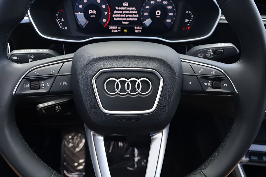 Used 2023 Audi Q3 2.0T Premium w/ Convenience Package image 18