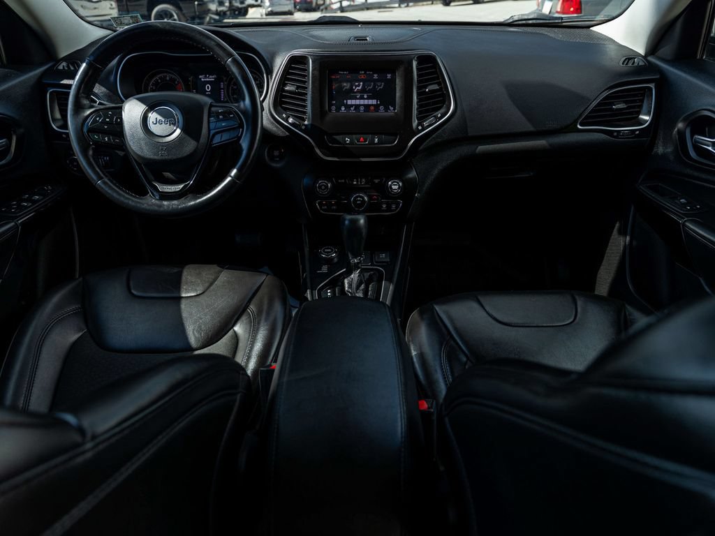 Certified 2021 Jeep Cherokee Latitude Plus AWD/4WD image 31