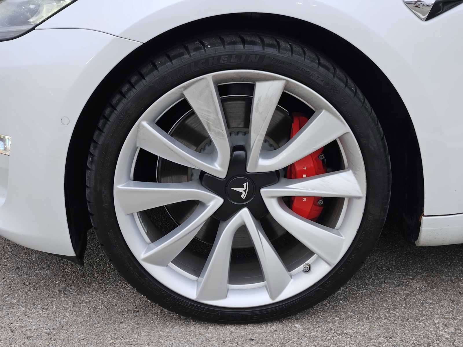 Used 2019 Tesla Model 3 Long Range image 9