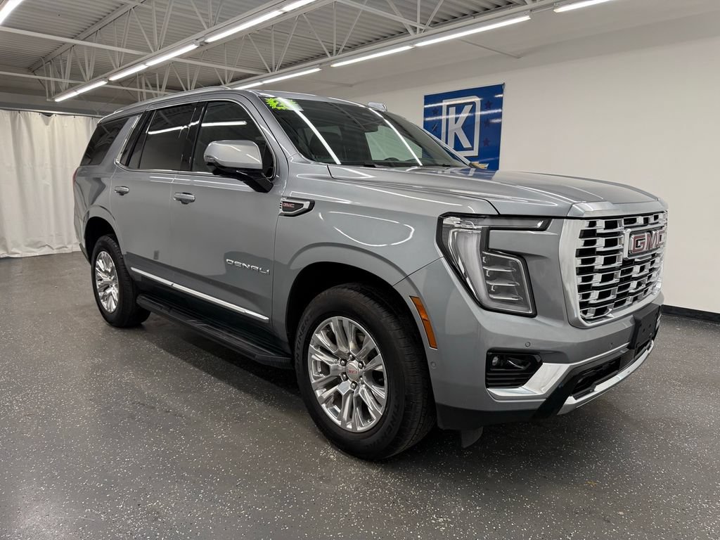 Used 2025 GMC Yukon Denali AWD/4WD image 1