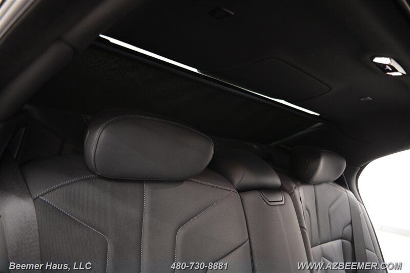Used 2025 BMW 750e xDrive w/ Executive Package AWD/4WD image 25