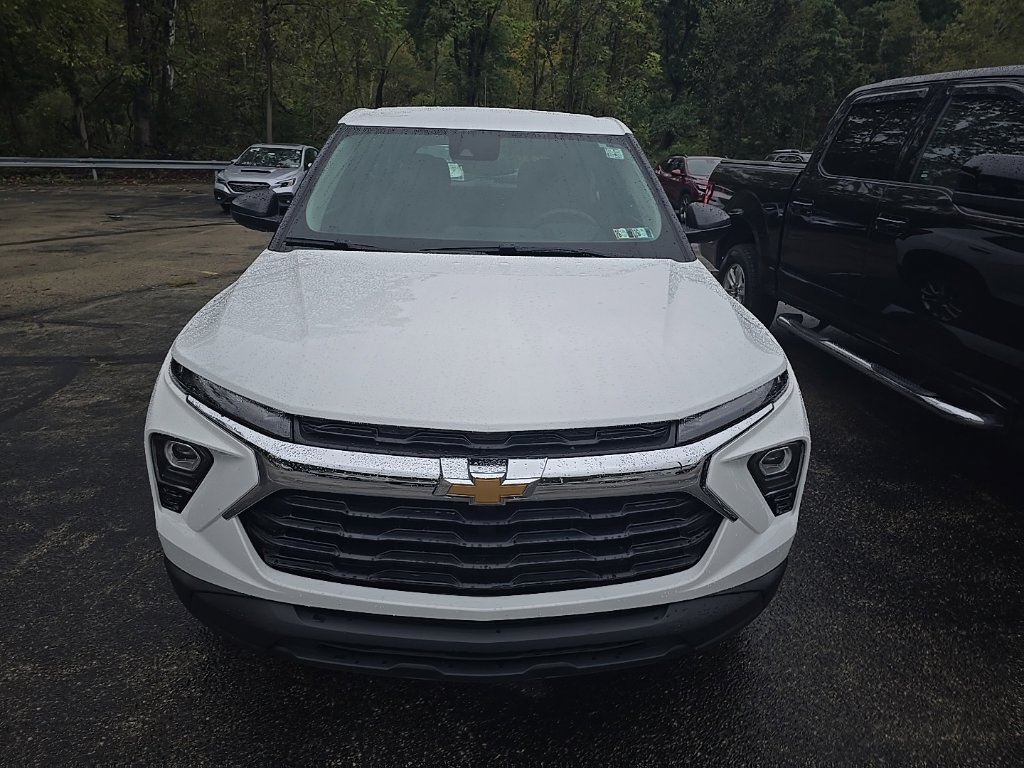 Used 2024 Chevrolet TrailBlazer LS AWD/4WD image 3