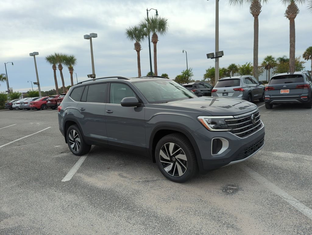 New 2026 Volkswagen Atlas SE image 2