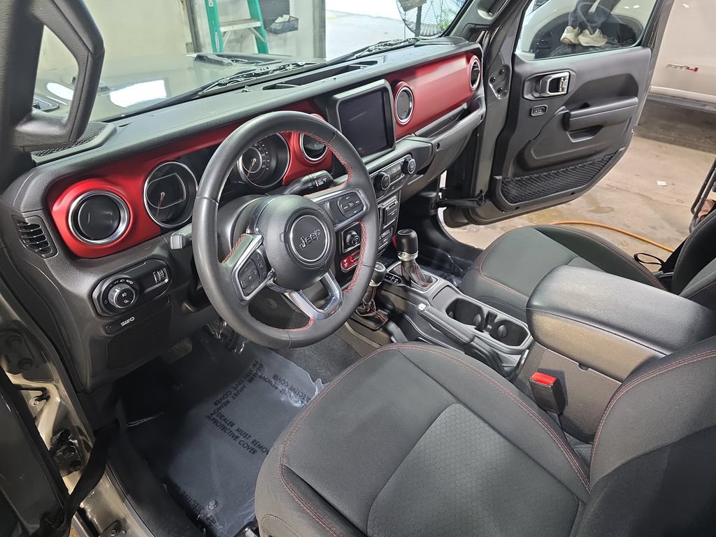 Used 2023 Jeep Gladiator Rubicon w/ Trailer Tow Package AWD/4WD image 15